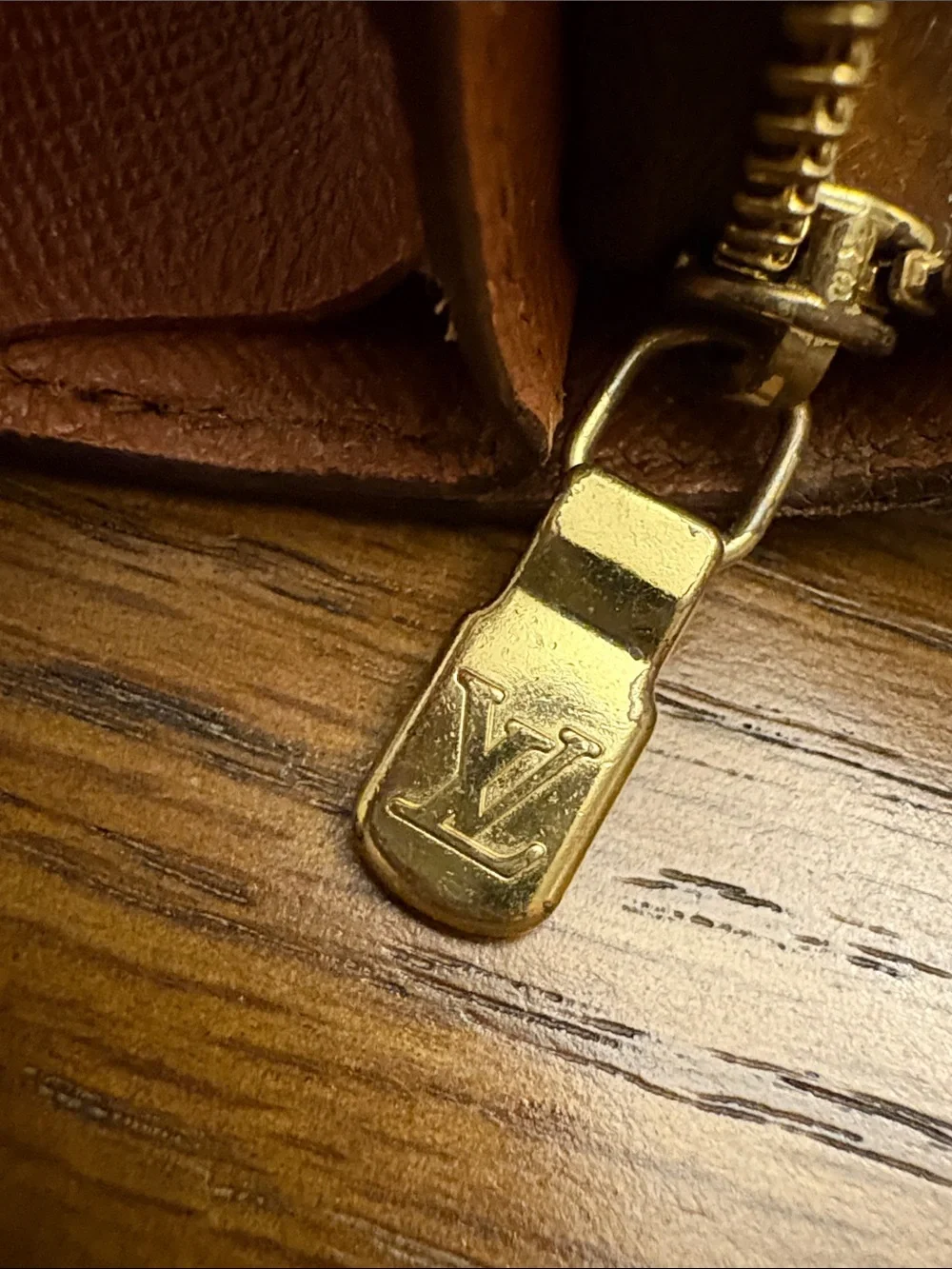 Louis Vuitton Monogram Canvas Snap Card wallet